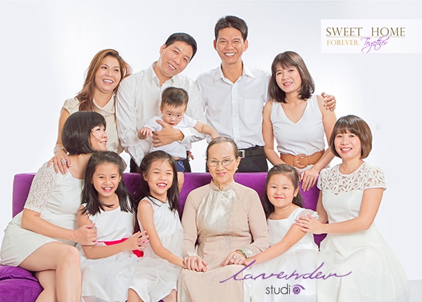 Báo giá chụp ảnh đại gia đình Tết ở Đà Nẵng tại Lavender studio